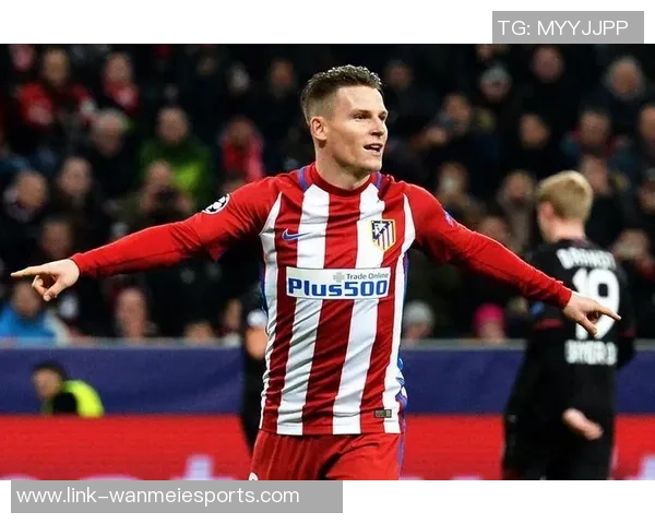 豪门足球风云中的传奇前锋加梅罗的辉煌与挑战